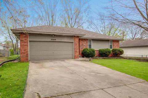 Exterior - 2048 S Lexington Ave, Springfield, MO 65807 photo 2 of 10