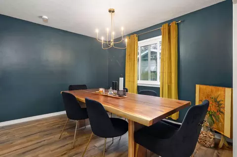 Dining - 2004 S Oak Grove Ave, Springfield, MO 65804 photo 1 of 2