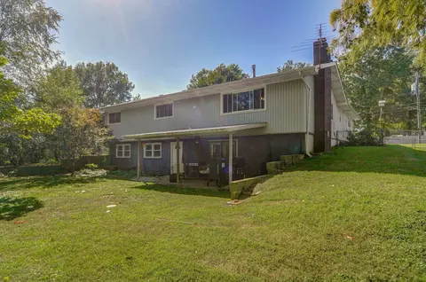 Exterior - 2004 S Oak Grove Ave, Springfield, MO 65804 photo 6 of 14