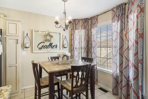 Dining - 1127 W Mccafferty St, Nixa, MO 65714 photo 3 of 4
