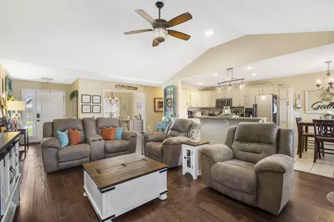 Living - 1127 W Mccafferty St, Nixa, MO 65714 photo 4 of 8