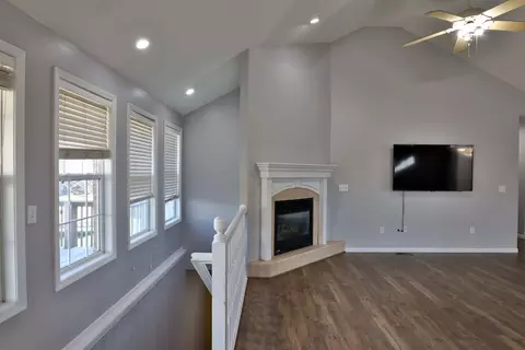 Living - 440 Tiffany Blvd, Nixa, MO 65714 photo 3 of 9