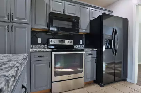 Kitchen - 440 Tiffany Blvd, Nixa, MO 65714 photo 4 of 7