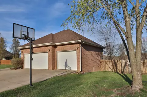 Exterior - 440 Tiffany Blvd, Nixa, MO 65714 photo 3 of 13