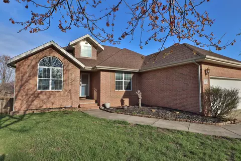Exterior - 440 Tiffany Blvd, Nixa, MO 65714 photo 2 of 13
