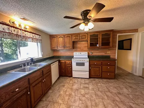 2100 Main St, Mammoth Spring, AR 72554 photo 1