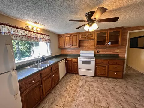 2100 Main St, Mammoth Spring, AR 72554 photo 6