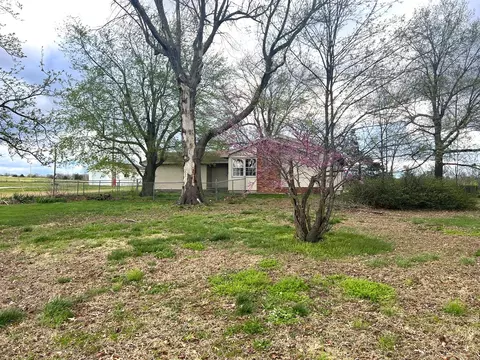 1946 N Maple, Buffalo, MO 65622 photo 1