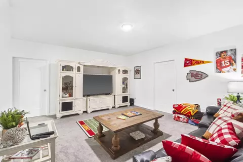 Living - 1148 E Manitou Ct, Nixa, MO 65714 photo 9 of 10