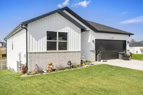 Exterior - 1148 E Manitou Ct, Nixa, MO 65714 photo 3 of 17