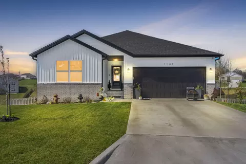 Exterior - 1148 E Manitou Ct, Nixa, MO 65714 photo 2 of 17
