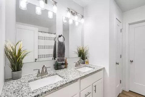Bath - 1148 E Manitou Ct, Nixa, MO 65714 photo 1 of 6