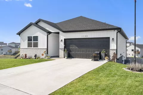 Exterior - 1148 E Manitou Ct, Nixa, MO 65714 photo 4 of 17