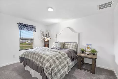 Bedroom - 1148 E Manitou Ct, Nixa, MO 65714 photo 4 of 5