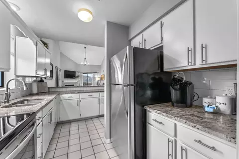 Kitchen - 169 Highland Dr #7, Branson, MO 65616 photo 4 of 5