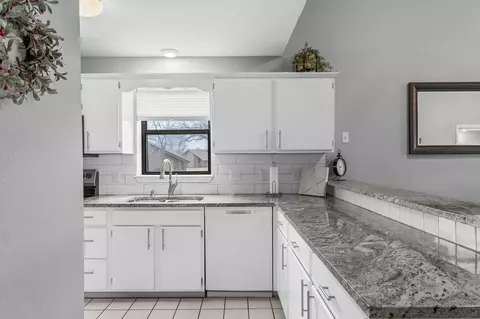 Kitchen - 169 Highland Dr #7, Branson, MO 65616 photo 2 of 5