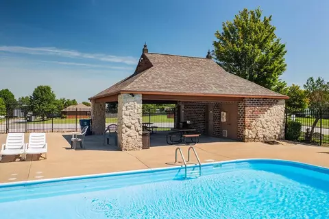 Exterior - 5520 N 12th Ave, Ozark, MO 65721 photo 17 of 20