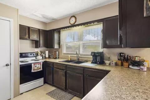 124 Jones Ln, Clever, MO 65631 photo 10