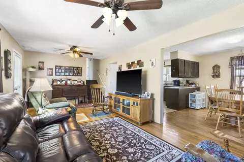 124 Jones Ln, Clever, MO 65631 photo 5