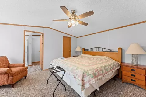 Bedroom - 23590 State Hwy 39, Shell Knob, MO 65747 photo 3 of 4