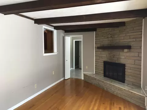 Living - 2318 S Linden Ave, Springfield, MO 65804 photo 3 of 3