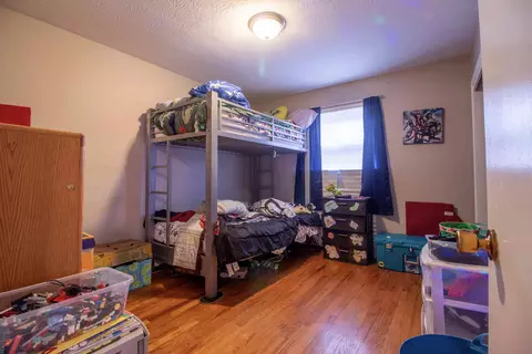 Bedroom - 2318 S Linden Ave, Springfield, MO 65804 photo 3 of 9