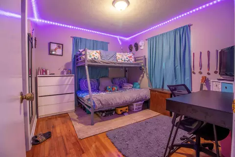 Bedroom - 2318 S Linden Ave, Springfield, MO 65804 photo 2 of 9