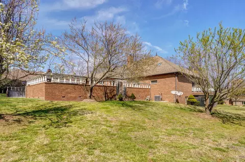 Exterior - 3870 E Pond Apple Dr, Springfield, MO 65809 photo 13 of 18