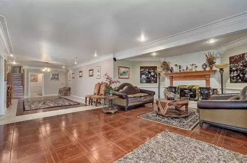Living - 3870 E Pond Apple Dr, Springfield, MO 65809 photo 10 of 12