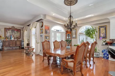 Dining - 3870 E Pond Apple Dr, Springfield, MO 65809 photo 2 of 2