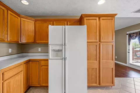 Kitchen - 5102 N Graybrooke Dr, Ozark, MO 65721 photo 5 of 5