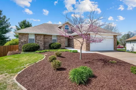 Exterior - 5102 N Graybrooke Dr, Ozark, MO 65721 photo 3 of 17