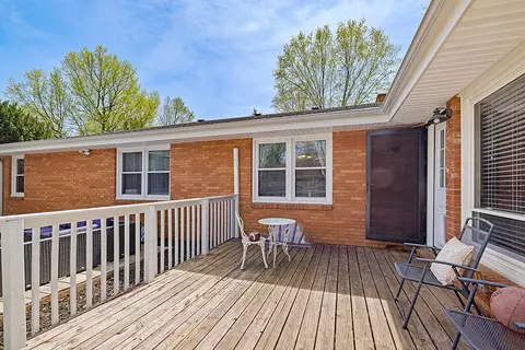 Exterior - 2165 E Langston St, Springfield, MO 65804 photo 11 of 16