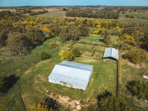 4046 S 205th Rd, Halfway, MO 65663 photo 2