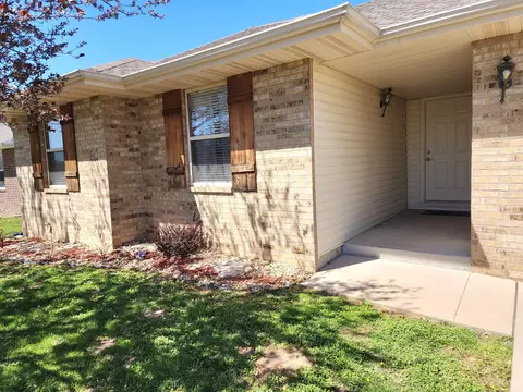4417 W Huckleberry St, Springfield, MO 65802 photo 2