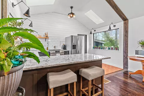Kitchen - 851 Carob Rd, Clever, MO 65631 photo 1 of 4