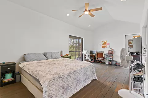 Bedroom - 851 Carob Rd, Clever, MO 65631 photo 3 of 7