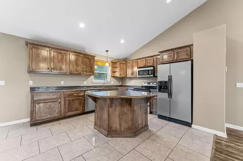 Kitchen - 1332 State Highway T, Branson, MO 65616 photo 2 of 5