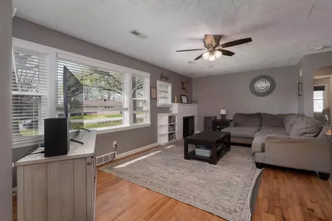 1817 E Glenwood St, Springfield, MO 65804 photo 6