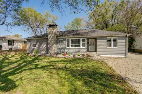 1817 E Glenwood St, Springfield, MO 65804 photo 2