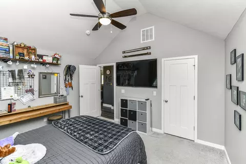 Bedroom - 4336 E Hidden Oak Ct, Springfield, MO 65802 photo 6 of 6