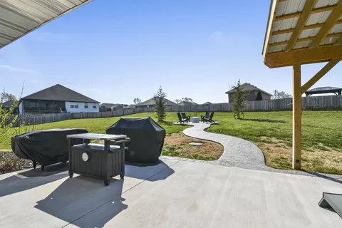 Exterior - 4336 E Hidden Oak Ct, Springfield, MO 65802 photo 13 of 19