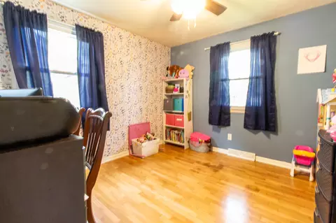 Dining - 3168 S Ferguson Ave, Springfield, MO 65807 photo 4 of 4