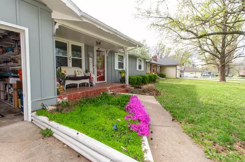Exterior - 3168 S Ferguson Ave, Springfield, MO 65807 photo 15 of 17