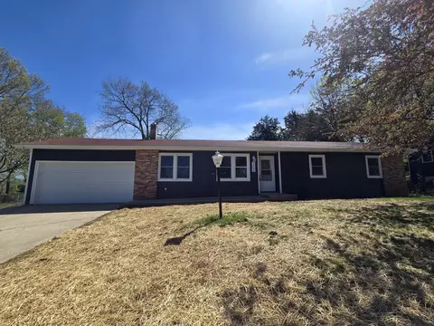 1202 S 5th Ave, Ozark, MO 65721 photo 2
