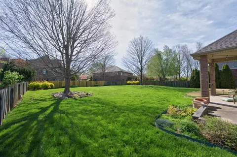 Exterior - 4932 S Clay Ct, Springfield, MO 65810 photo 9 of 12