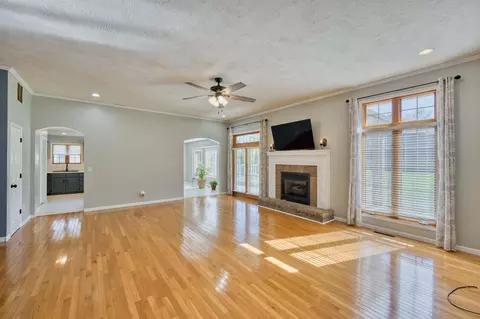 Living - 4932 S Clay Ct, Springfield, MO 65810 photo 3 of 3