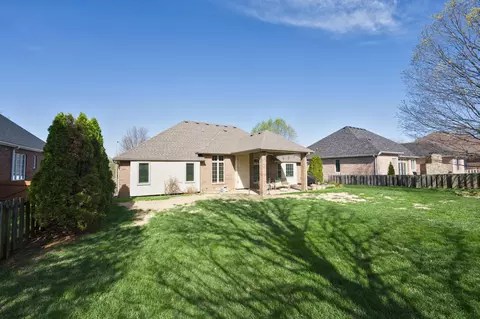 Exterior - 4932 S Clay Ct, Springfield, MO 65810 photo 6 of 12