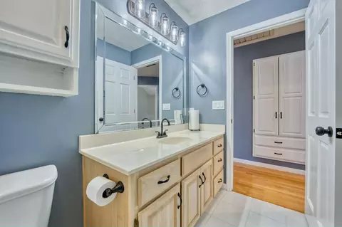 Bath - 4932 S Clay Ct, Springfield, MO 65810 photo 6 of 6