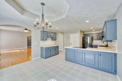 Kitchen - 4932 S Clay Ct, Springfield, MO 65810 photo 2 of 6